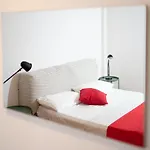 Pop House - Spacious Flat Next To Cathedral & Апартаменты