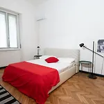 Pop House - Spacious Flat Next To Cathedral & *