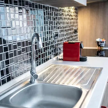 Pop House - Spacious Flat Next To Cathedral &