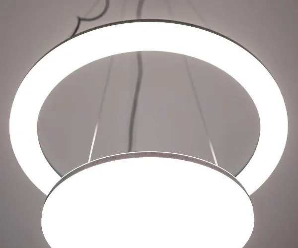 Pop House - Spacious Flat Next To Cathedral & Apartment Como