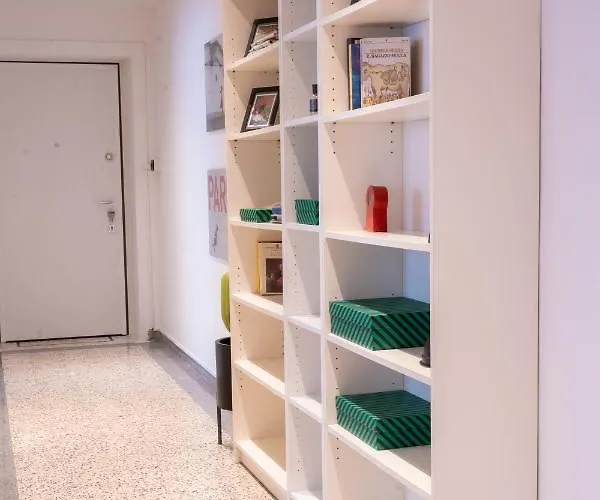 Pop House - Spacious Flat Next To Cathedral & Apartment