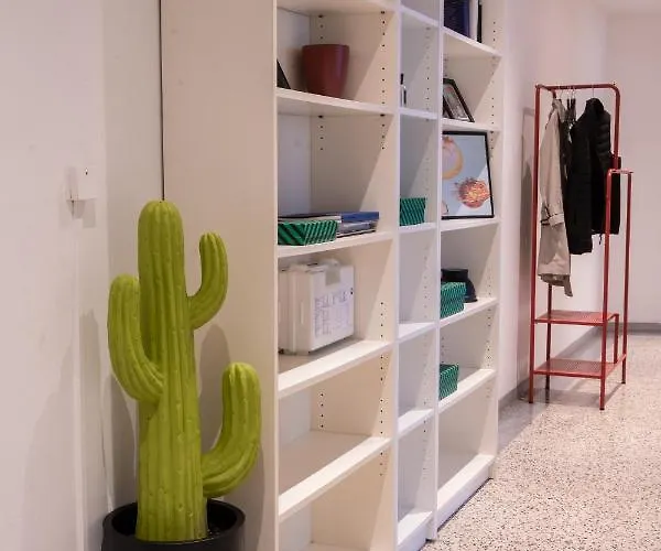 Apartment Pop House - Spacious Flat Next To Cathedral & *