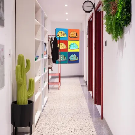 Pop House - Spacious Flat Next To Cathedral & *